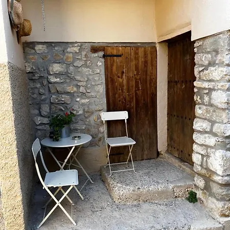 La Pertusa 1r Piso * Corca (Lleida)